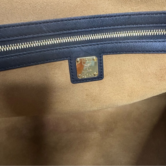 MCM Cubic Monogram Jacquard Tote Bag & Pouch - Picture 13 of 16